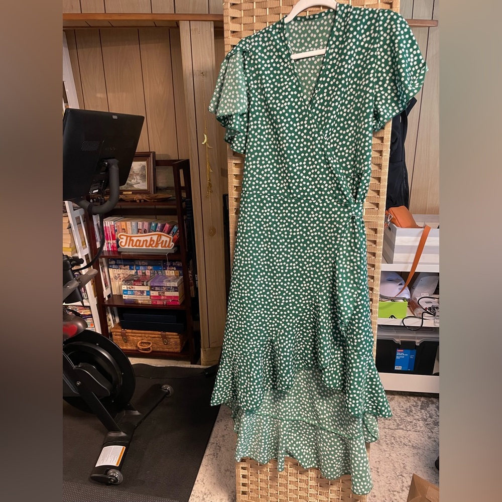 Lot of 3 Floral Wrap Summer Dresses - Red, Green Large - Picture 4 of 12